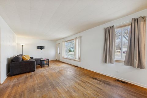 Tiny photo for 360 N Lincoln Avenue, Villa Park, IL 60181 (MLS # 12566526)