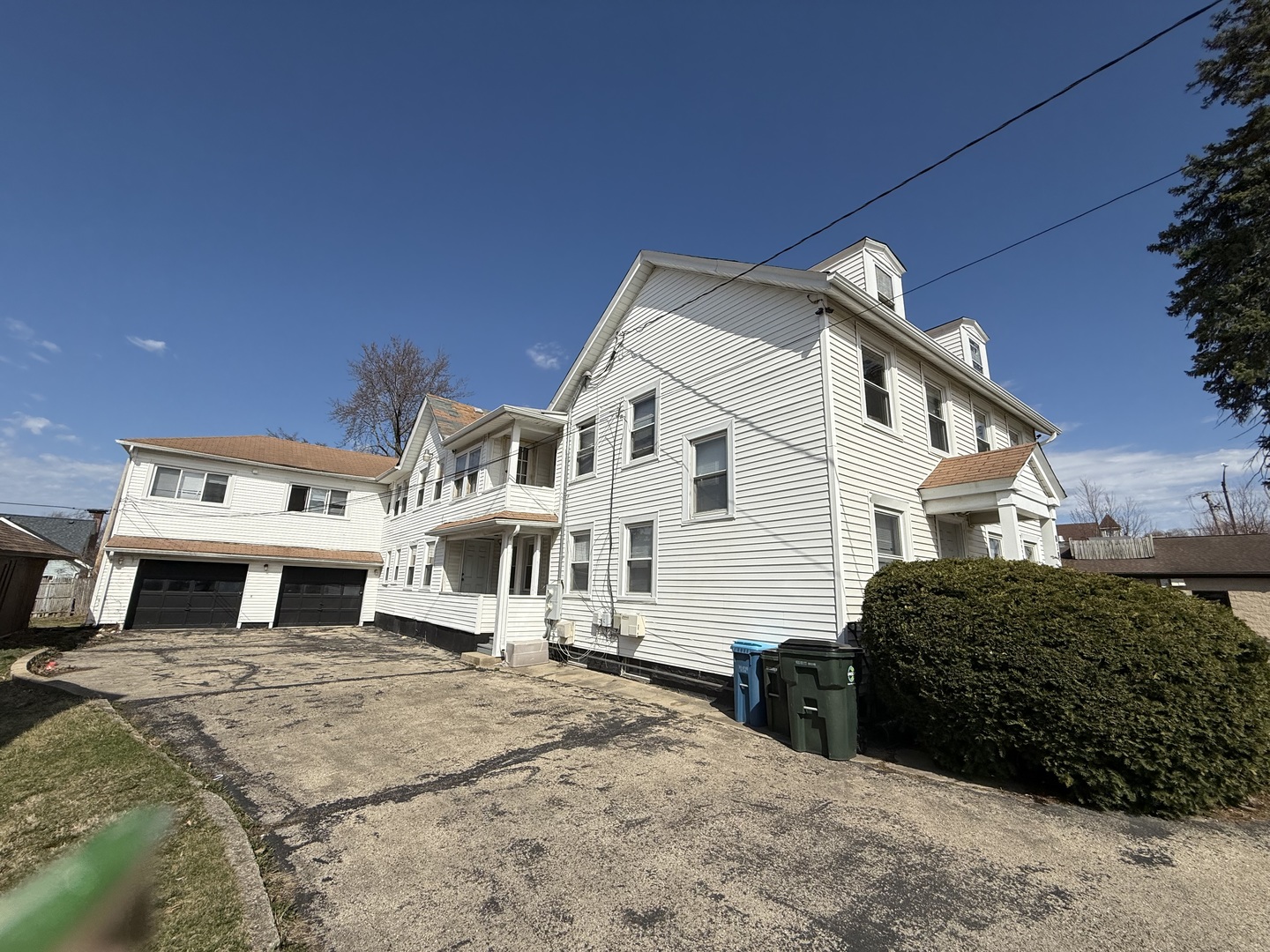 818 E New York Street