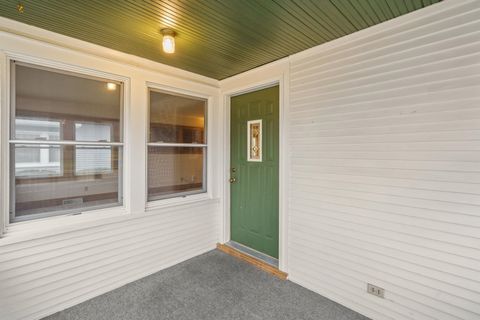 Tiny photo for 2327 6th Street, Moline, IL 61265 (MLS # 100000384)