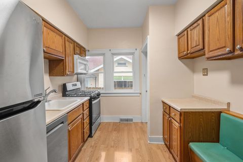 Tiny photo for 2327 6th Street, Moline, IL 61265 (MLS # 100000384)