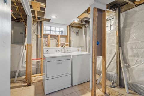 Tiny photo for 2327 6th Street, Moline, IL 61265 (MLS # 100000384)