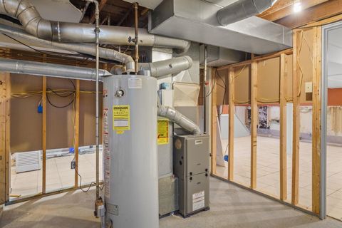 Tiny photo for 2327 6th Street, Moline, IL 61265 (MLS # 100000384)