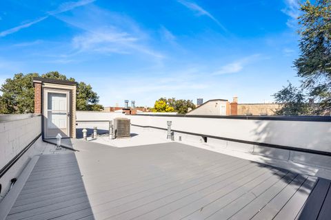 Tiny photo for 1433 W Winnemac Avenue, Chicago, IL 60640 (MLS # 12454425)