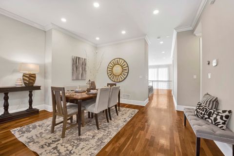 Tiny photo for 1433 W Winnemac Avenue, Chicago, IL 60640 (MLS # 12454425)