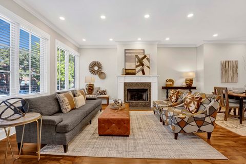 Tiny photo for 1433 W Winnemac Avenue, Chicago, IL 60640 (MLS # 12454425)