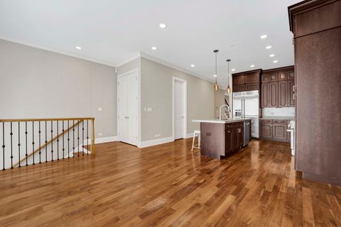 Tiny photo for 1433 W Winnemac Avenue, Chicago, IL 60640 (MLS # 12454425)