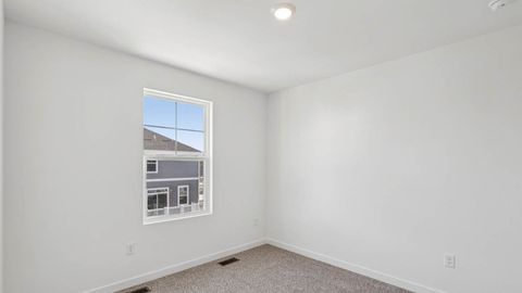 Tiny photo for 533 yosemite Way, Mundelein, IL 60060 (MLS # 12607025)