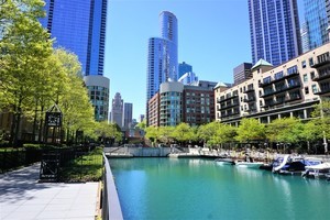 480 N McClurg Court 618