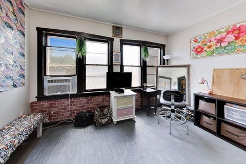 Tiny photo for 539 W 44th Street, Chicago, IL 60609 (MLS # 12683761)