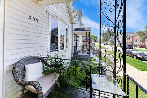 Tiny photo for 539 W 44th Street, Chicago, IL 60609 (MLS # 12683761)