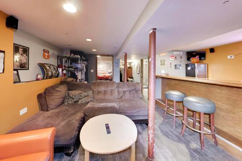 Tiny photo for 539 W 44th Street, Chicago, IL 60609 (MLS # 12683761)