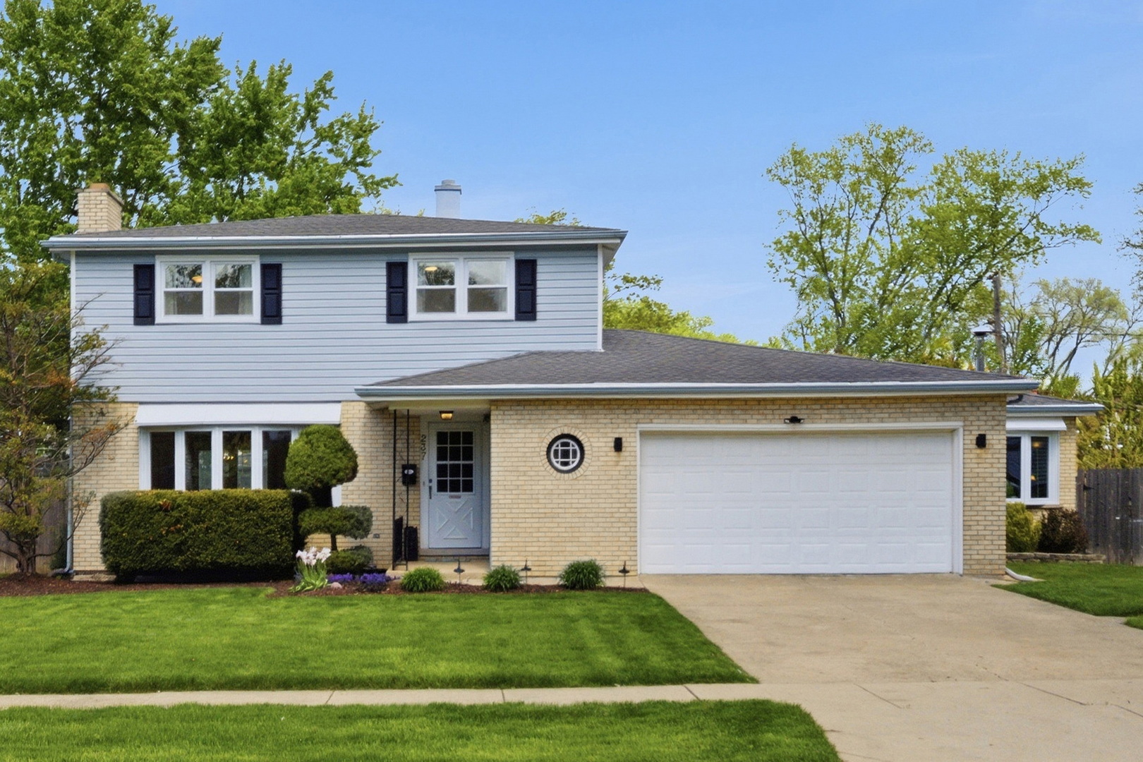237 N Pioneer Drive