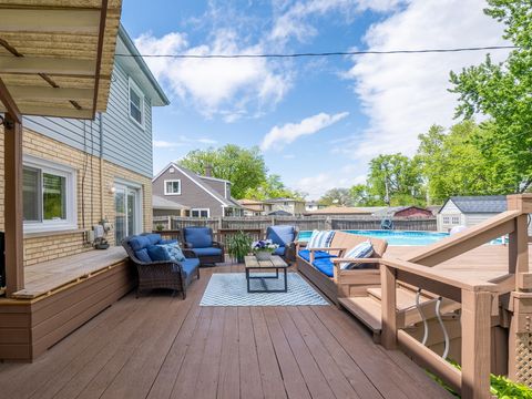 Tiny photo for 237 N Pioneer Drive, Addison, IL 60101 (MLS # 12643836)