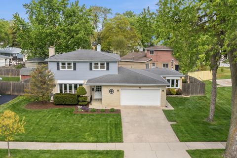 Photo of 237 N Pioneer Drive, Addison, IL 60101 (MLS # 12643836)