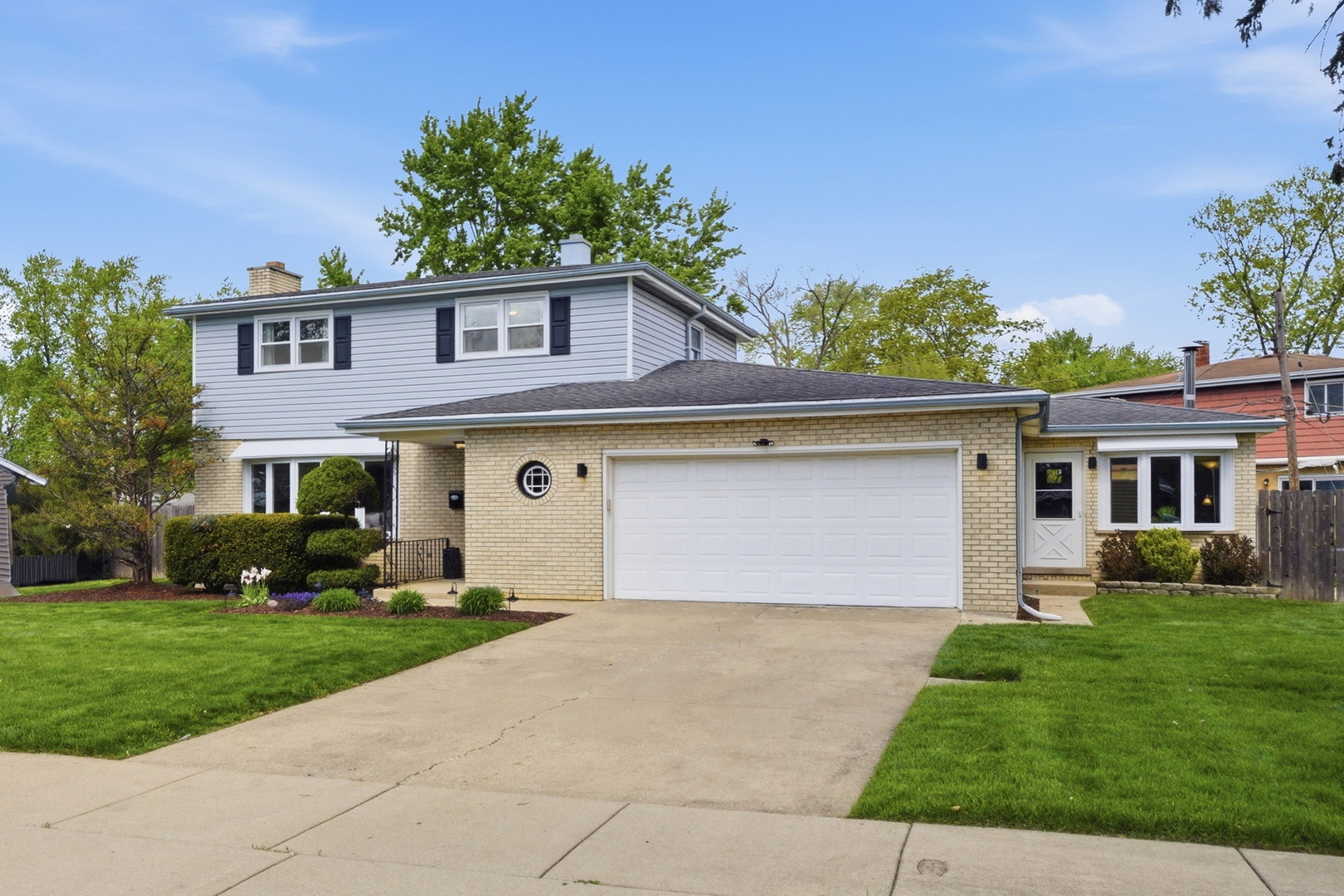 237 N Pioneer Drive