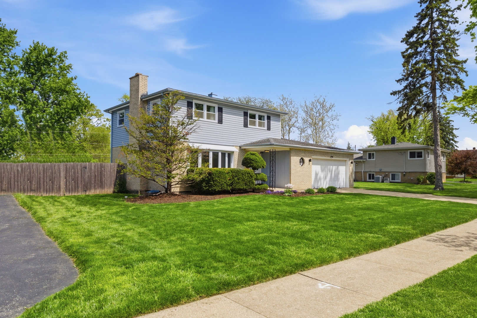 237 N Pioneer Drive
