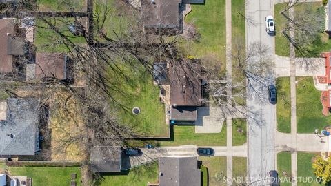 Tiny photo for 1003 E Alder Lane, Mount Prospect, IL 60056 (MLS # 12600225)