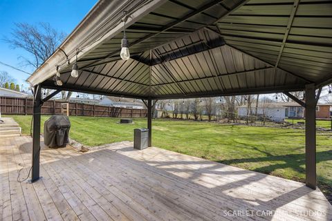 Tiny photo for 1003 E Alder Lane, Mount Prospect, IL 60056 (MLS # 12600225)