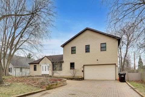 Tiny photo for 5115 Parkview Drive, Mccullom Lake, IL 60050 (MLS # 12597545)