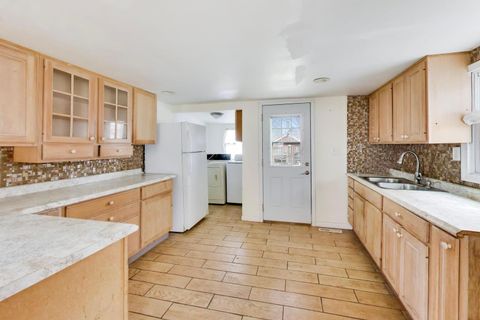 Tiny photo for 5115 Parkview Drive, Mccullom Lake, IL 60050 (MLS # 12597545)