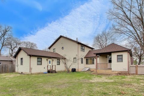 Tiny photo for 5115 Parkview Drive, Mccullom Lake, IL 60050 (MLS # 12597545)