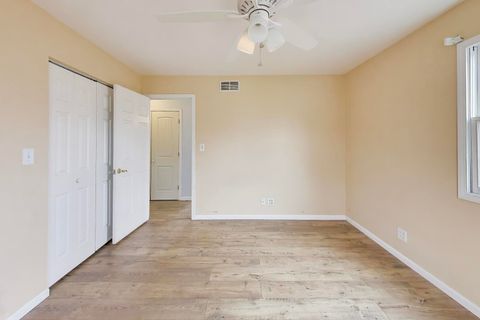 Tiny photo for 5115 Parkview Drive, Mccullom Lake, IL 60050 (MLS # 12597545)