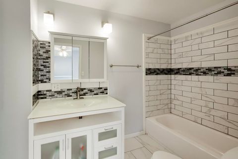 Tiny photo for 5115 Parkview Drive, Mccullom Lake, IL 60050 (MLS # 12597545)