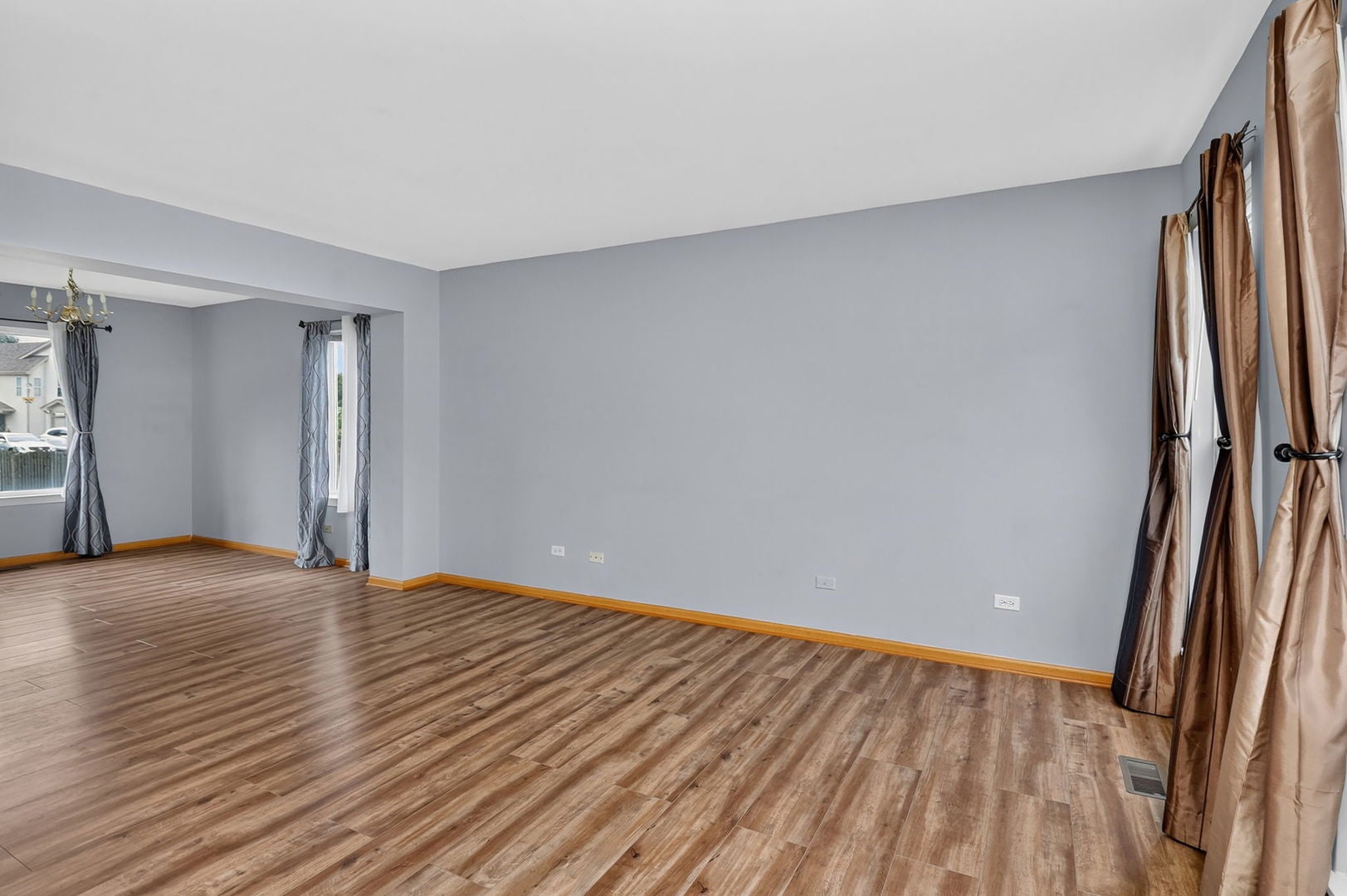 2551 SMITHFIELD Lane