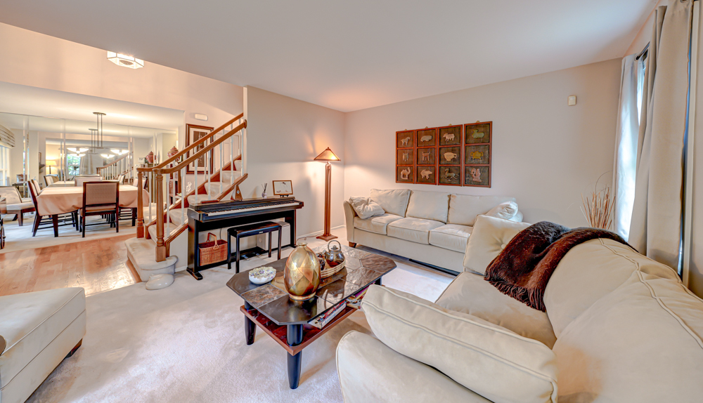713 Warwick Lane