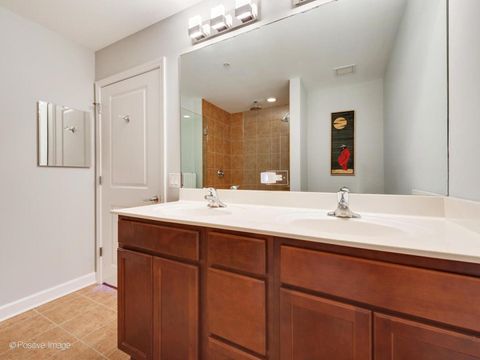 Tiny photo for 100 E 14th Street #1502, Chicago, IL 60605 (MLS # 12484848)