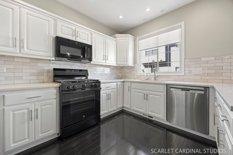 Tiny photo for 710 Prescott Court, Naperville, IL 60563 (MLS # 12737686)