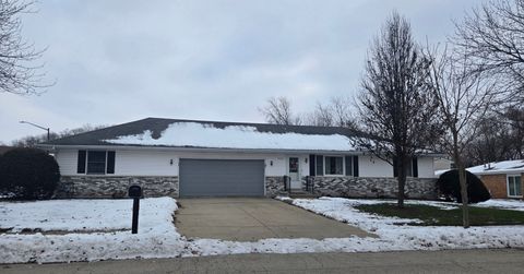 Photo of 394 S Walnut Street, Manteno, IL 60950 (MLS # 12531079)