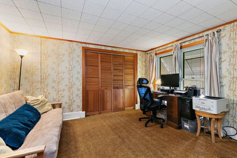 Tiny photo for 922 Douglas Avenue, Aurora, IL 60505 (MLS # 12629619)