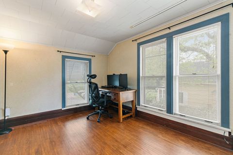 Tiny photo for 922 Douglas Avenue, Aurora, IL 60505 (MLS # 12629619)