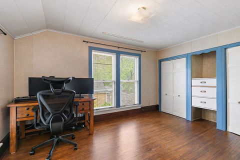 Tiny photo for 922 Douglas Avenue, Aurora, IL 60505 (MLS # 12629619)