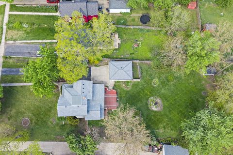 Tiny photo for 922 Douglas Avenue, Aurora, IL 60505 (MLS # 12629619)