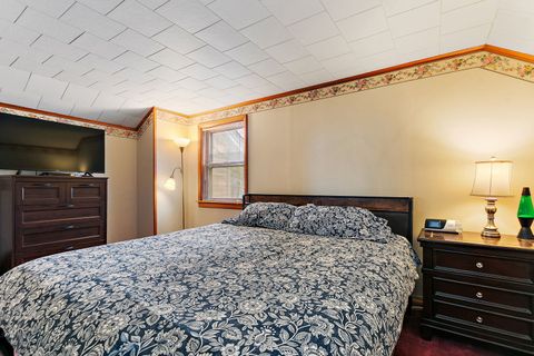 Tiny photo for 922 Douglas Avenue, Aurora, IL 60505 (MLS # 12629619)