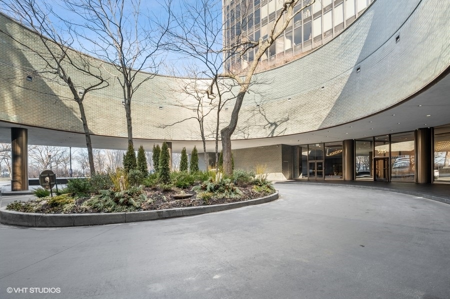505 N Lake Shore Drive 4112