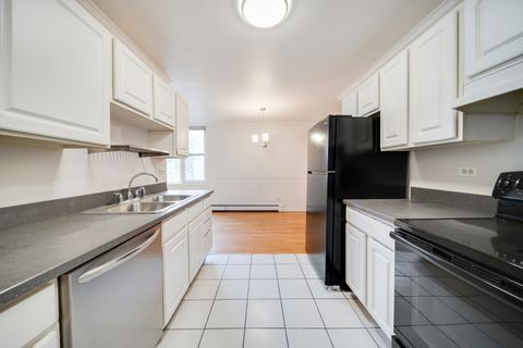 Tiny photo for 426 S Lombard Avenue #205, Oak Park, IL 60302 (MLS # 12434365)