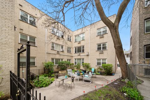 Tiny photo for 426 S Lombard Avenue #205, Oak Park, IL 60302 (MLS # 12434365)