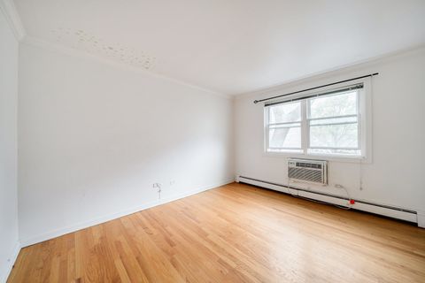Tiny photo for 426 S Lombard Avenue #205, Oak Park, IL 60302 (MLS # 12434365)
