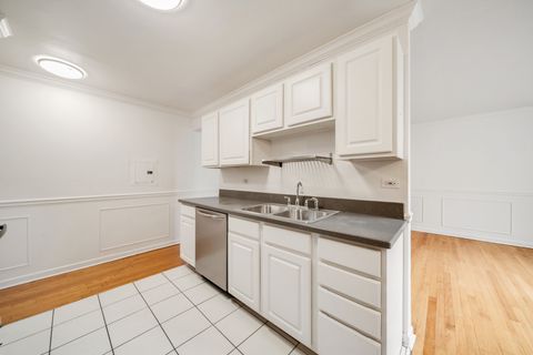 Tiny photo for 426 S Lombard Avenue #205, Oak Park, IL 60302 (MLS # 12434365)