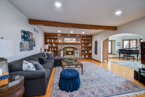 Tiny photo for 131 CHRISTINA Circle, Wheaton, IL 60189 (MLS # 12542988)