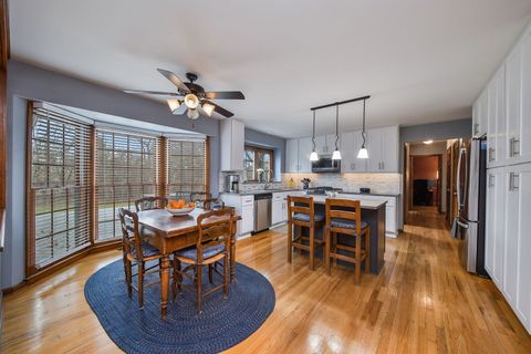 Tiny photo for 131 CHRISTINA Circle, Wheaton, IL 60189 (MLS # 12542988)