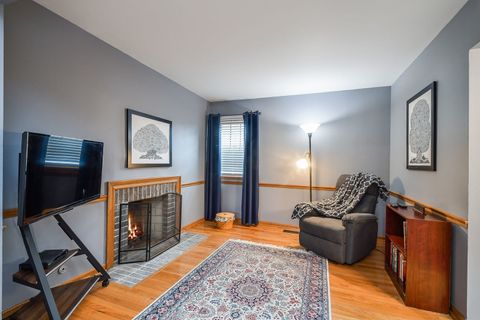 Tiny photo for 131 CHRISTINA Circle, Wheaton, IL 60189 (MLS # 12542988)