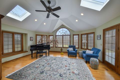 Tiny photo for 131 CHRISTINA Circle, Wheaton, IL 60189 (MLS # 12542988)