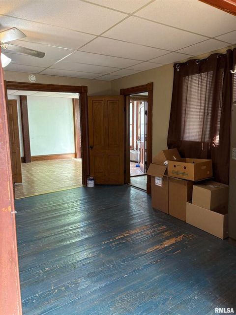 Tiny photo for 552 11TH Avenue S, Clinton, IA 52732 (MLS # QC4269182)