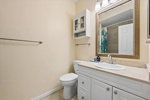 Tiny photo for 1945 N Sheffield Avenue #303, Chicago, IL 60614 (MLS # 12617503)