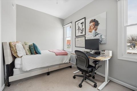 Tiny photo for 1945 N Sheffield Avenue #303, Chicago, IL 60614 (MLS # 12617503)