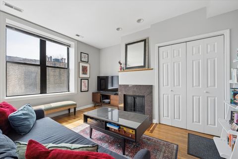 Tiny photo for 1945 N Sheffield Avenue #303, Chicago, IL 60614 (MLS # 12617503)